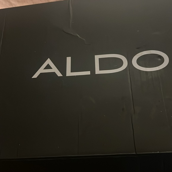 Aldo - Picture 2 of 4